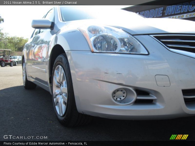 Brilliant Silver / Charcoal 2011 Nissan Altima 2.5 S