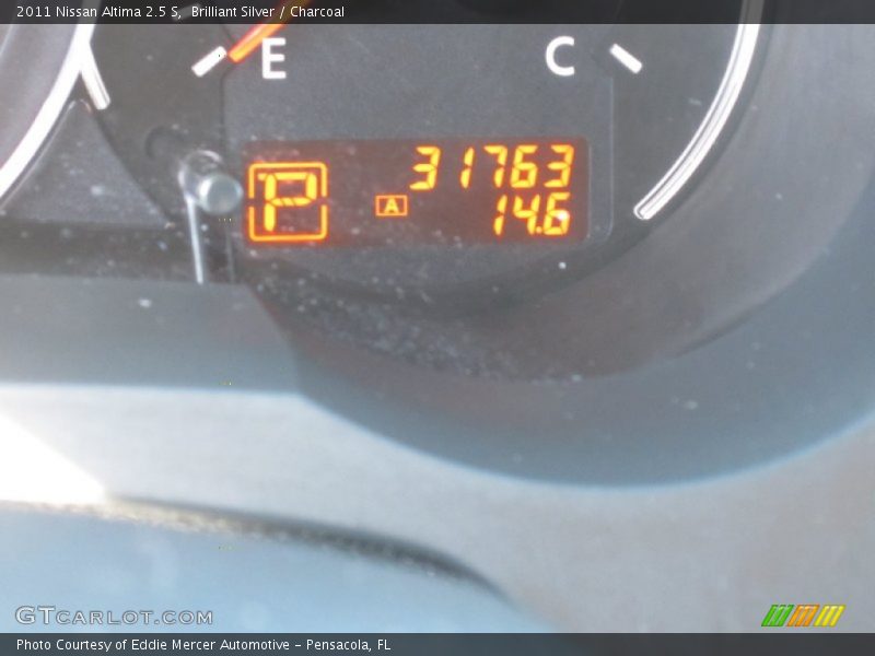Brilliant Silver / Charcoal 2011 Nissan Altima 2.5 S