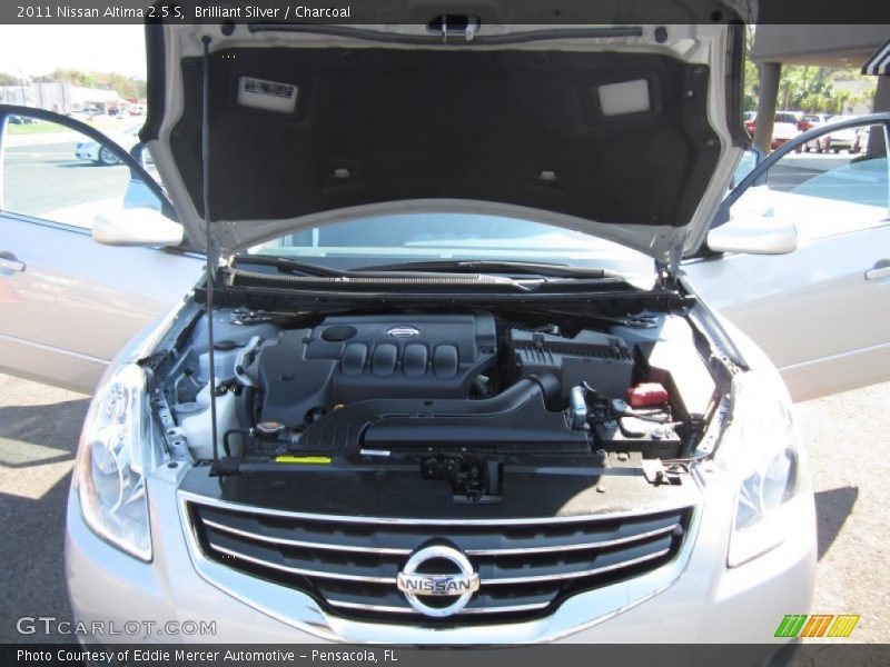 Brilliant Silver / Charcoal 2011 Nissan Altima 2.5 S