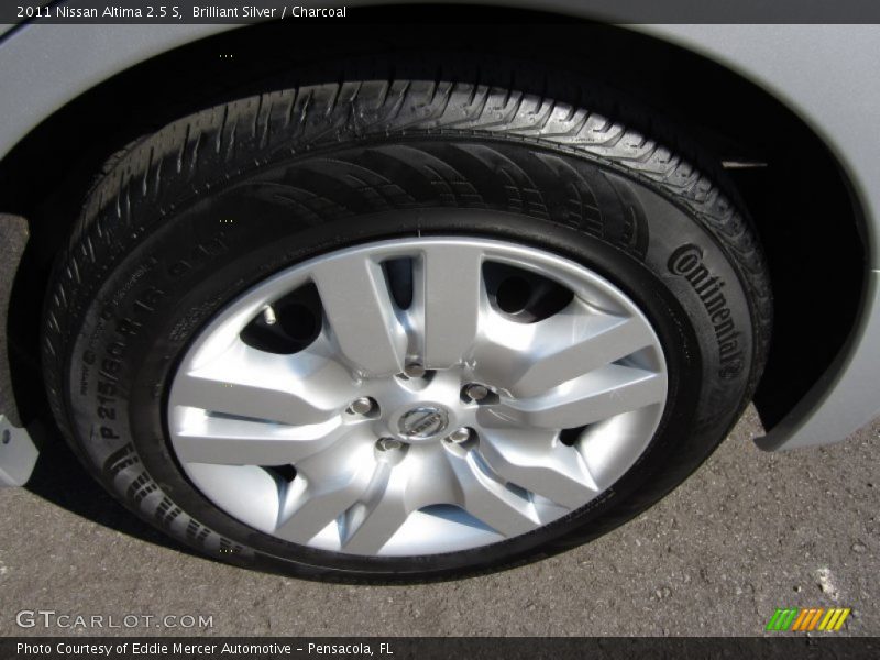 Brilliant Silver / Charcoal 2011 Nissan Altima 2.5 S