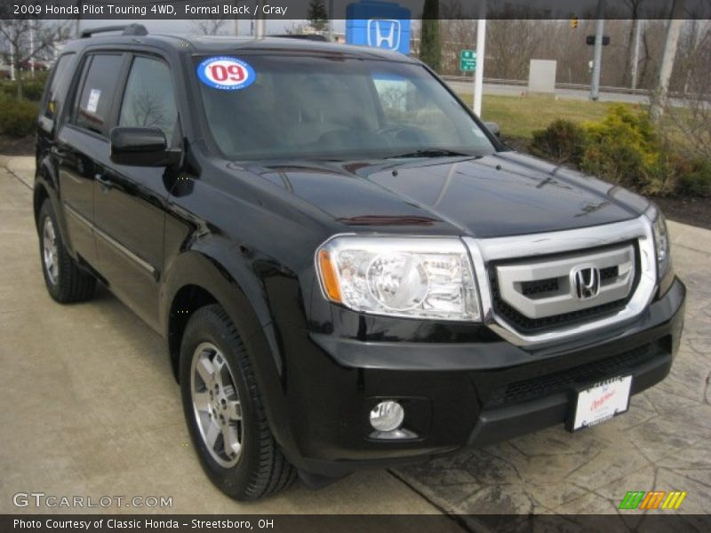 Formal Black / Gray 2009 Honda Pilot Touring 4WD