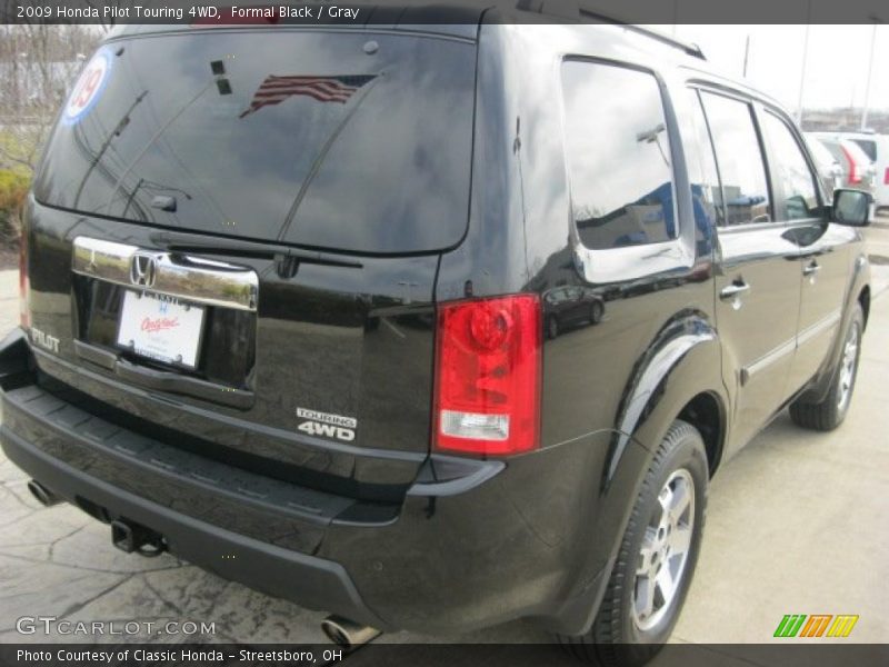 Formal Black / Gray 2009 Honda Pilot Touring 4WD