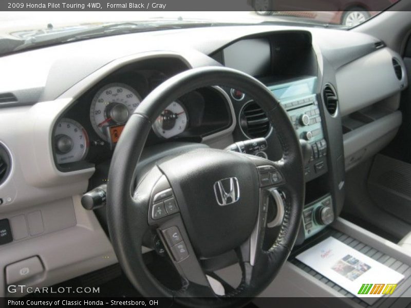 Formal Black / Gray 2009 Honda Pilot Touring 4WD