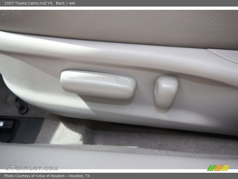 Black / Ash 2007 Toyota Camry XLE V6