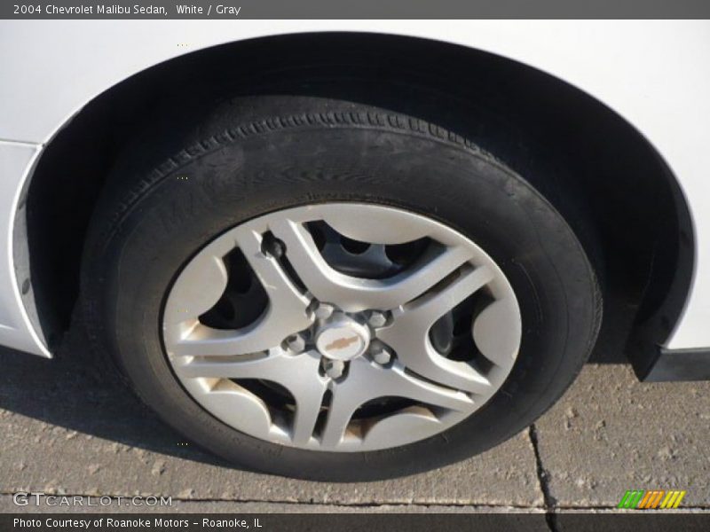 White / Gray 2004 Chevrolet Malibu Sedan