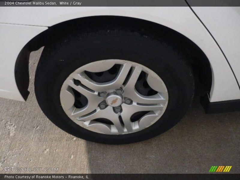 White / Gray 2004 Chevrolet Malibu Sedan