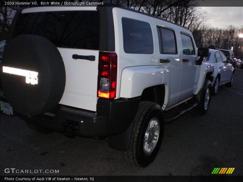 Birch White / Ebony/Light Cashmere 2009 Hummer H3