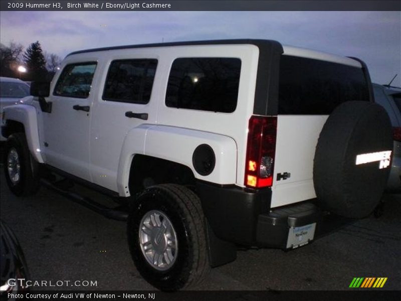 Birch White / Ebony/Light Cashmere 2009 Hummer H3