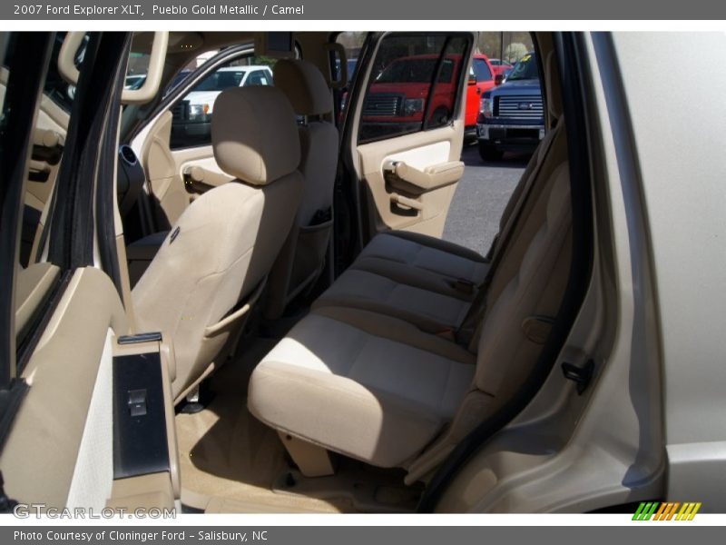 Pueblo Gold Metallic / Camel 2007 Ford Explorer XLT