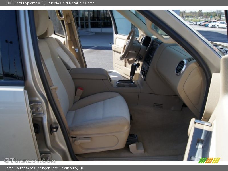 Pueblo Gold Metallic / Camel 2007 Ford Explorer XLT