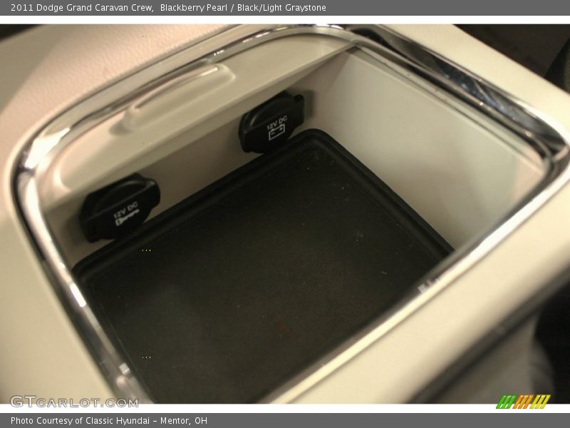 Blackberry Pearl / Black/Light Graystone 2011 Dodge Grand Caravan Crew
