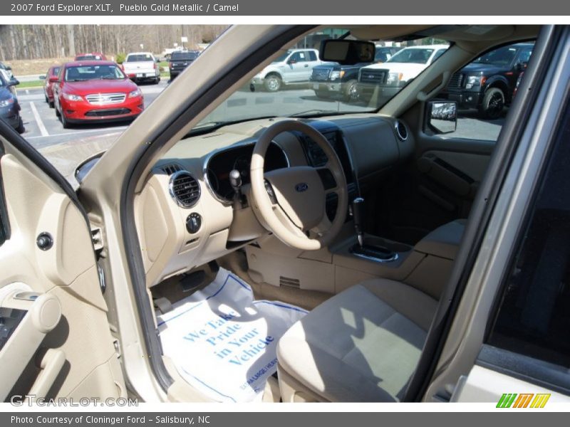 Pueblo Gold Metallic / Camel 2007 Ford Explorer XLT