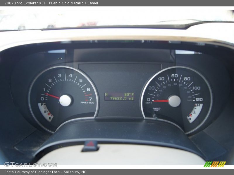Pueblo Gold Metallic / Camel 2007 Ford Explorer XLT