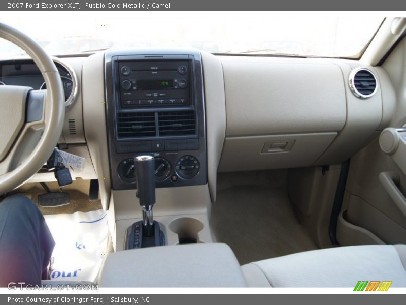 Pueblo Gold Metallic / Camel 2007 Ford Explorer XLT