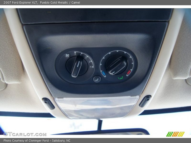 Pueblo Gold Metallic / Camel 2007 Ford Explorer XLT