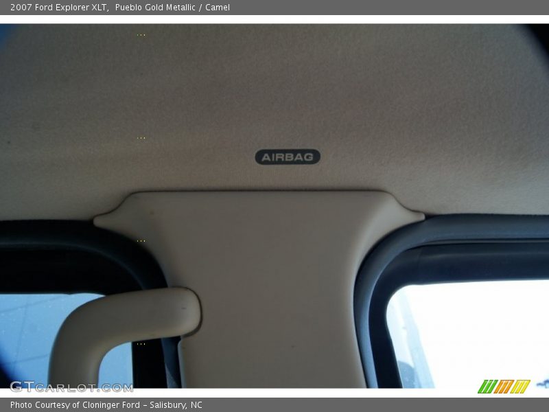 Pueblo Gold Metallic / Camel 2007 Ford Explorer XLT