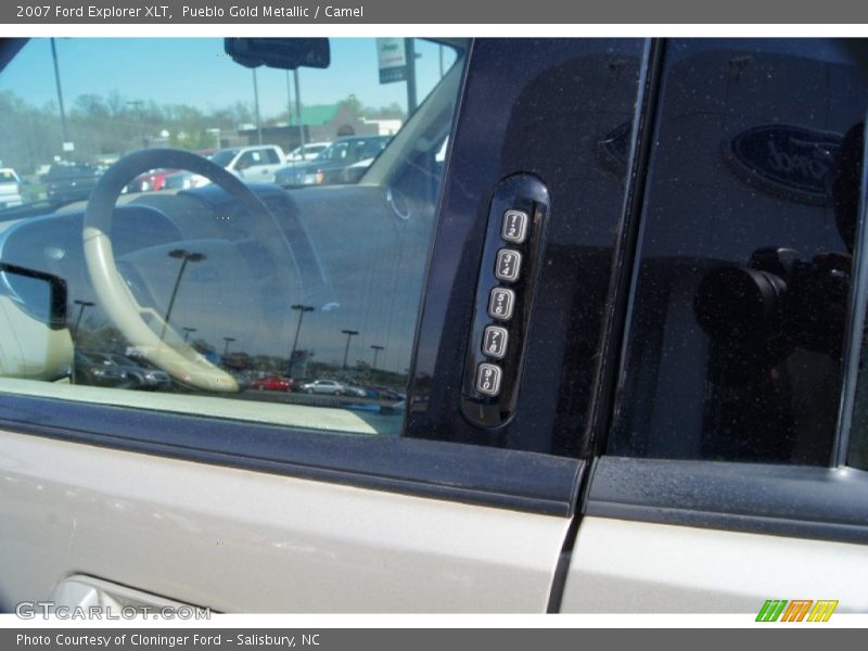Pueblo Gold Metallic / Camel 2007 Ford Explorer XLT