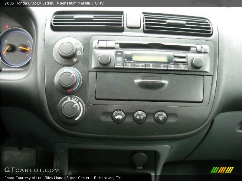 Magnesium Metallic / Gray 2005 Honda Civic LX Sedan