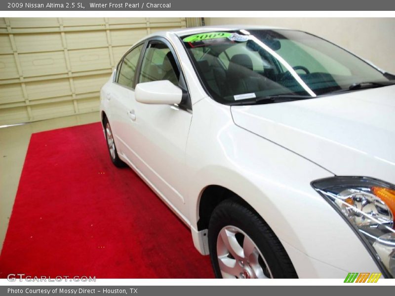 Winter Frost Pearl / Charcoal 2009 Nissan Altima 2.5 SL
