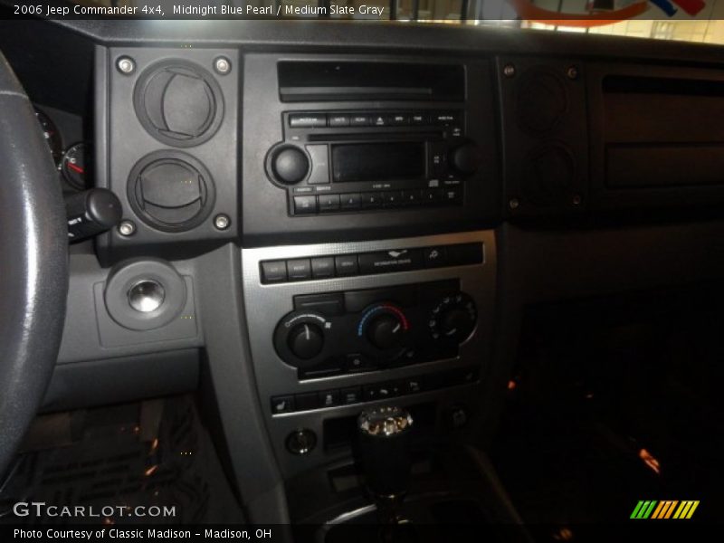 Midnight Blue Pearl / Medium Slate Gray 2006 Jeep Commander 4x4