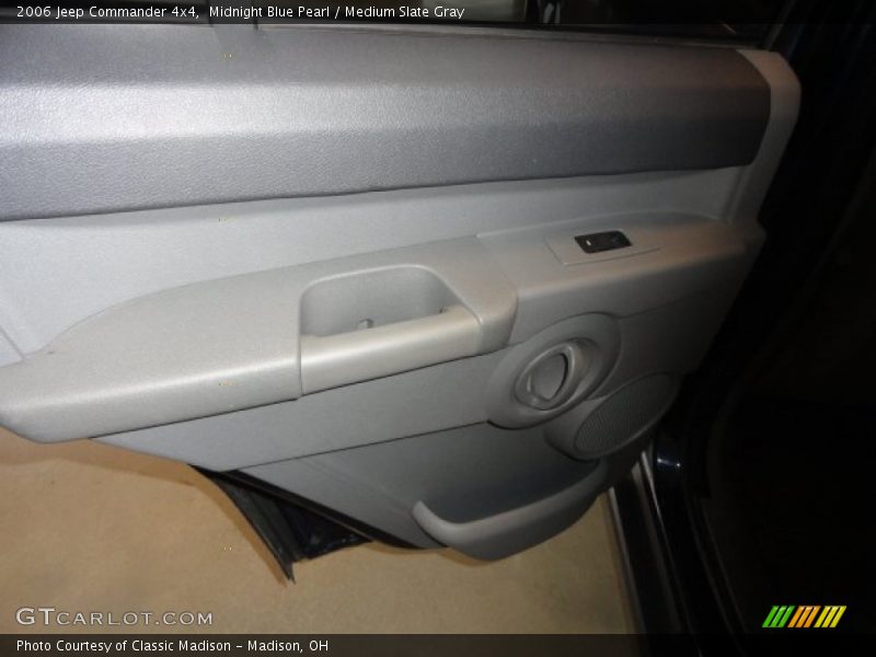 Midnight Blue Pearl / Medium Slate Gray 2006 Jeep Commander 4x4