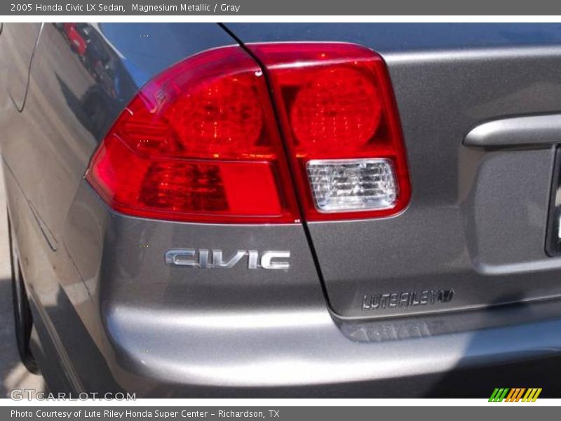 Magnesium Metallic / Gray 2005 Honda Civic LX Sedan