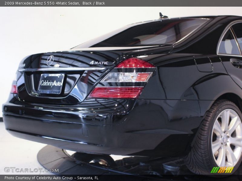 Black / Black 2009 Mercedes-Benz S 550 4Matic Sedan