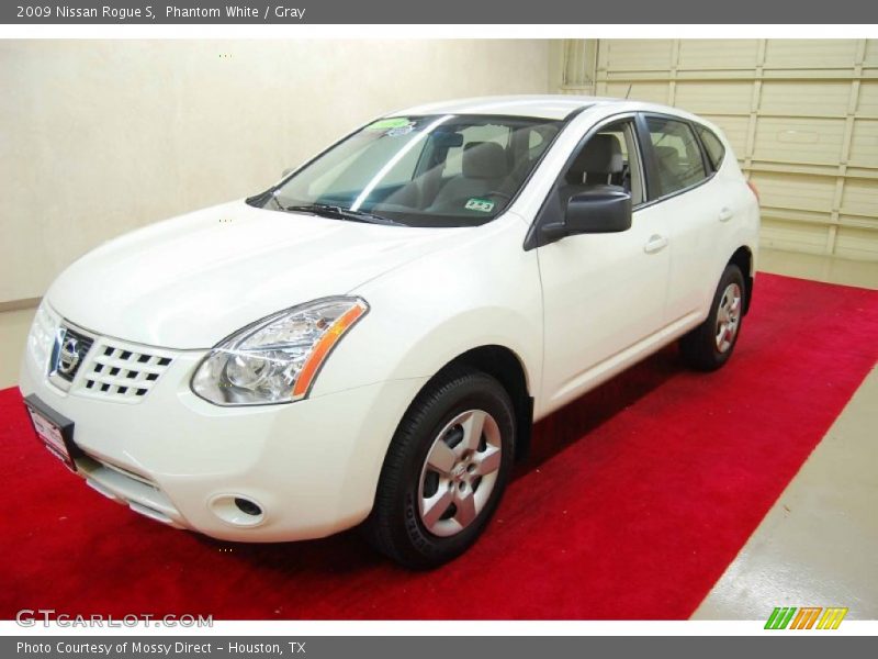 Phantom White / Gray 2009 Nissan Rogue S