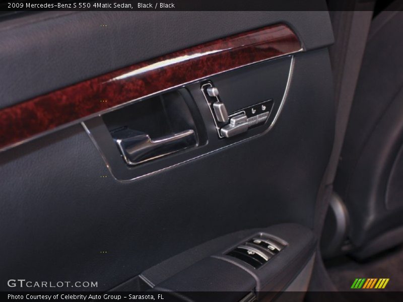 Black / Black 2009 Mercedes-Benz S 550 4Matic Sedan