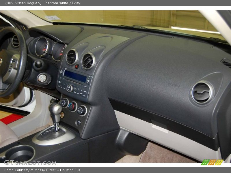 Phantom White / Gray 2009 Nissan Rogue S