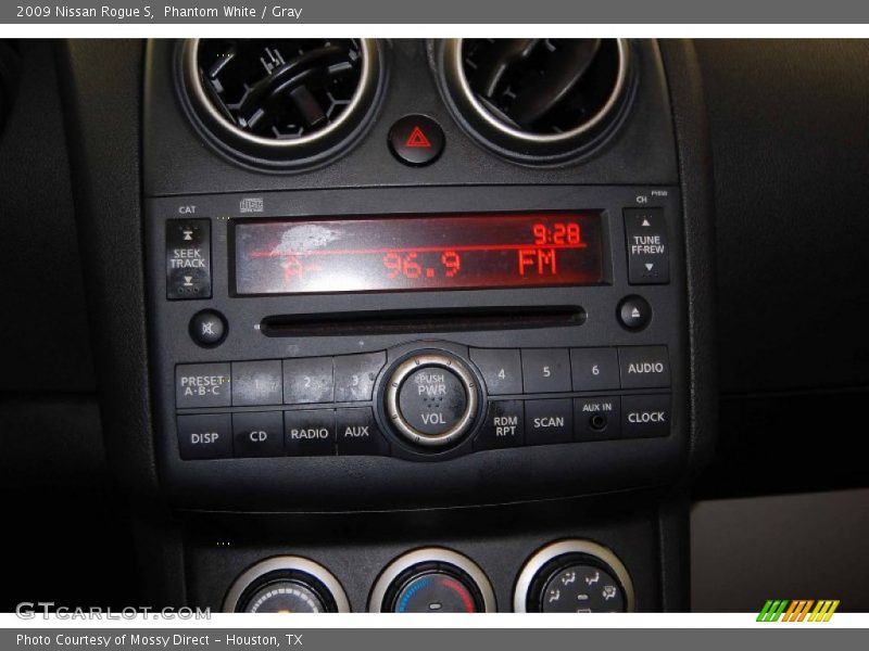 Phantom White / Gray 2009 Nissan Rogue S
