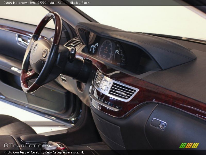 Black / Black 2009 Mercedes-Benz S 550 4Matic Sedan