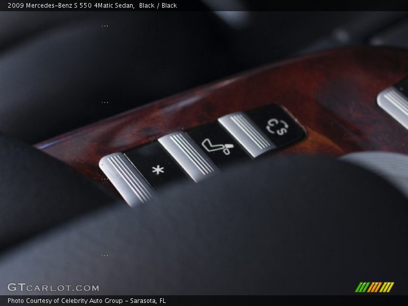 Black / Black 2009 Mercedes-Benz S 550 4Matic Sedan