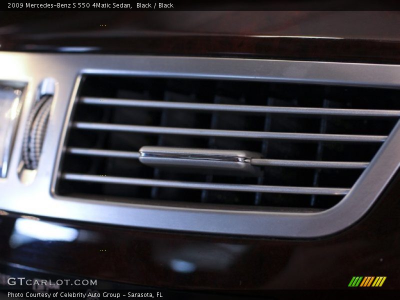 Black / Black 2009 Mercedes-Benz S 550 4Matic Sedan