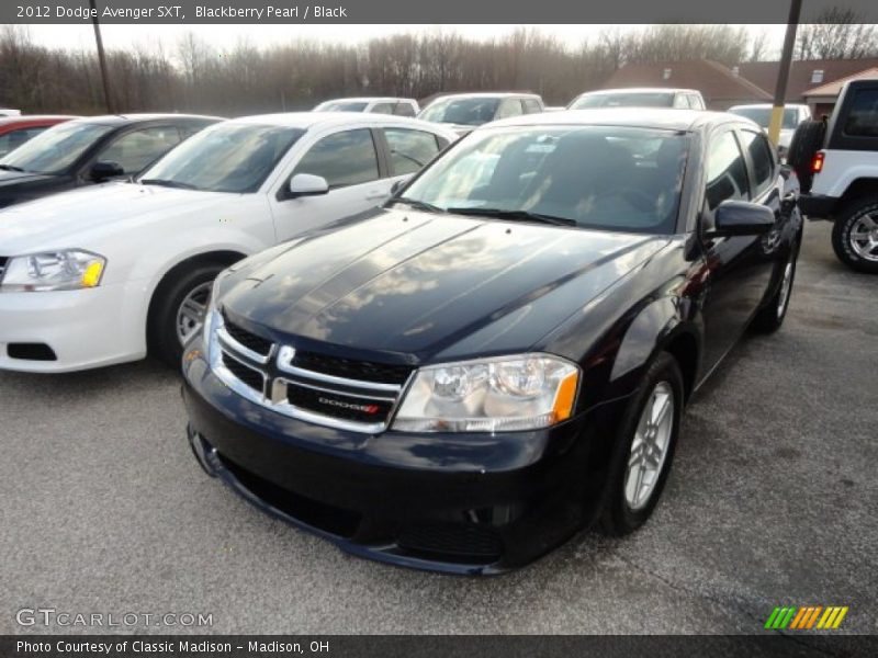 Blackberry Pearl / Black 2012 Dodge Avenger SXT