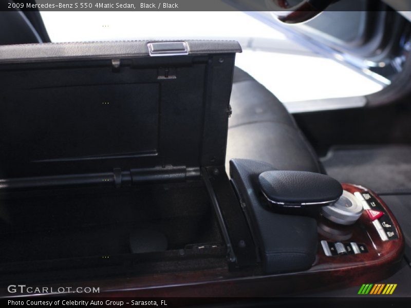 Black / Black 2009 Mercedes-Benz S 550 4Matic Sedan