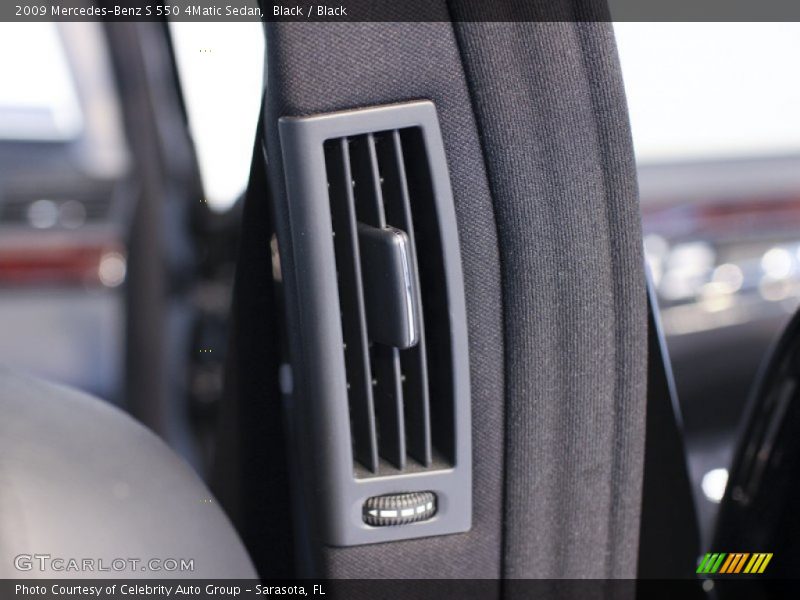 Black / Black 2009 Mercedes-Benz S 550 4Matic Sedan