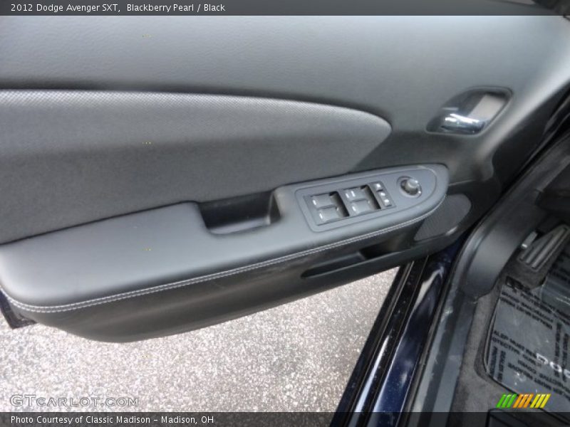 Blackberry Pearl / Black 2012 Dodge Avenger SXT