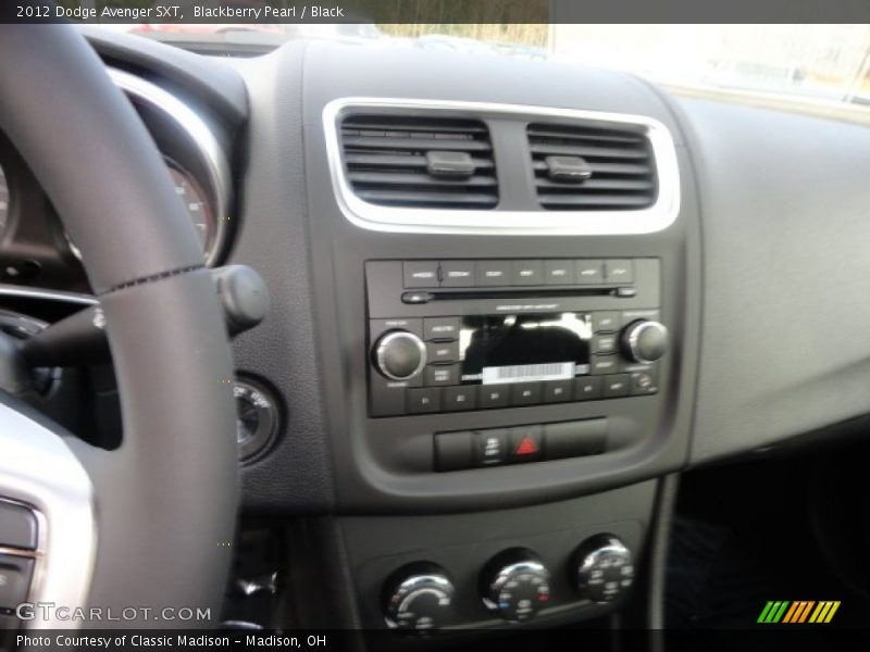 Blackberry Pearl / Black 2012 Dodge Avenger SXT