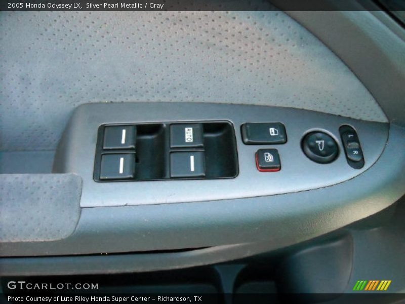 Silver Pearl Metallic / Gray 2005 Honda Odyssey LX