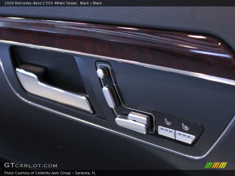 Black / Black 2009 Mercedes-Benz S 550 4Matic Sedan