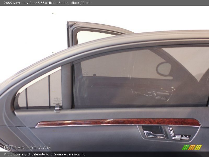 Black / Black 2009 Mercedes-Benz S 550 4Matic Sedan