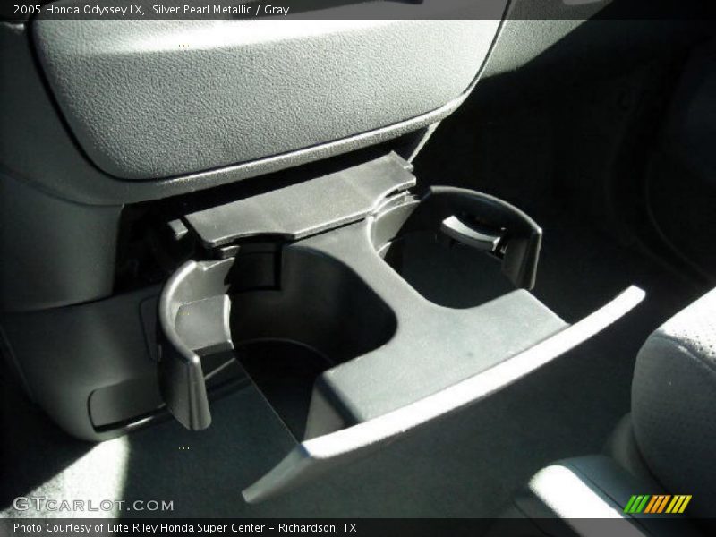 Silver Pearl Metallic / Gray 2005 Honda Odyssey LX
