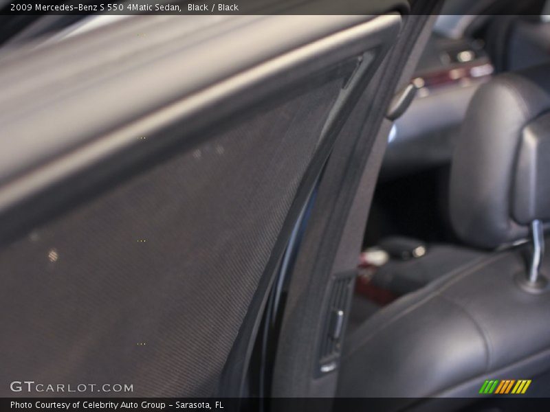 Black / Black 2009 Mercedes-Benz S 550 4Matic Sedan