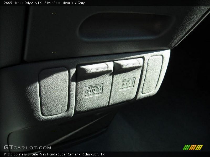 Silver Pearl Metallic / Gray 2005 Honda Odyssey LX