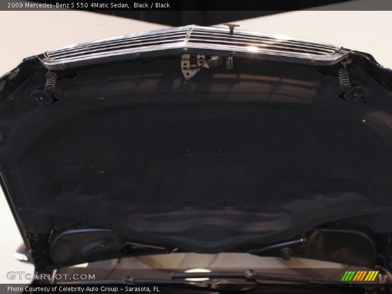 Black / Black 2009 Mercedes-Benz S 550 4Matic Sedan