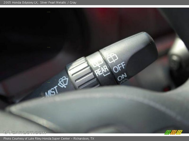 Silver Pearl Metallic / Gray 2005 Honda Odyssey LX