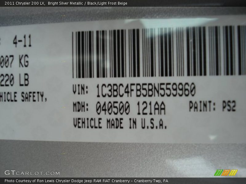 Bright Silver Metallic / Black/Light Frost Beige 2011 Chrysler 200 LX