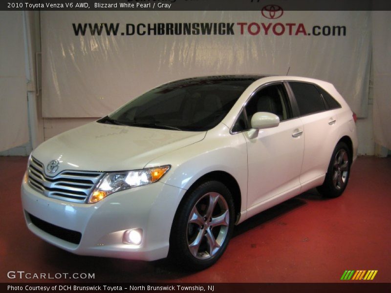 Blizzard White Pearl / Gray 2010 Toyota Venza V6 AWD