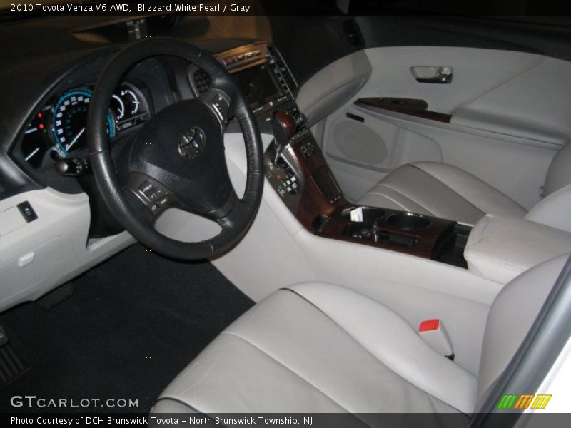 Blizzard White Pearl / Gray 2010 Toyota Venza V6 AWD
